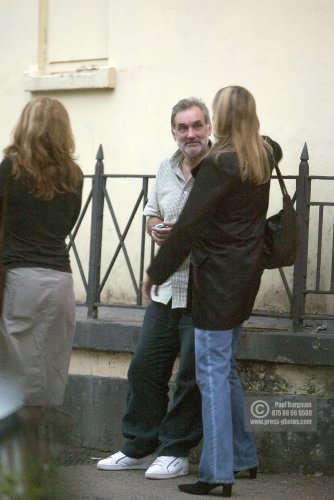 01/07/2005 George Best pissed again after a mammoth session at the Victoria Pub in Surbiton