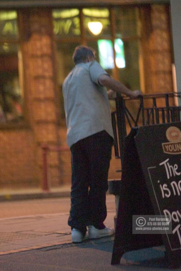 01/07/2005 George Best pissed again after a mammoth session at the Victoria Pub in Surbiton