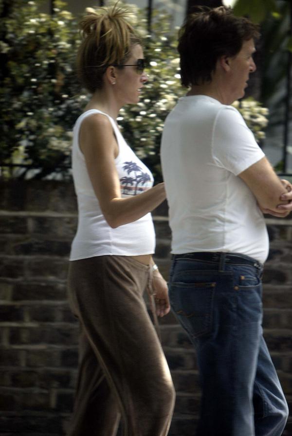 Macca and pregnant Heather Mills 0015A