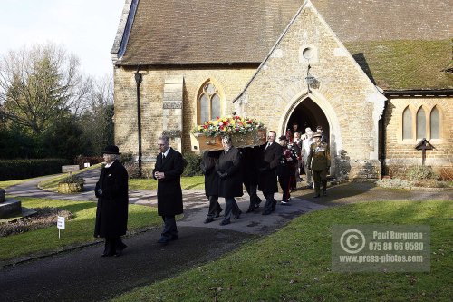 30th January 2009 -- Tony Harts Funeral, Arrivals and departures.         Christ Church Shamley Green -- (pic by Paul Burgman) 075 88 66 9580