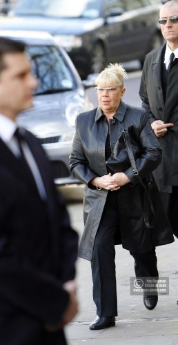 09/03/2009 Wendy Richards Funeral Arrivals. Laila Morse