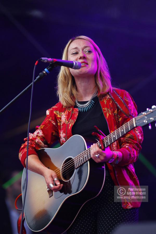 04/06/2016. One Live Festival organised by Prof. Noel Fitzpatrick. Folk Duo Sound of the  Sirens On Stage