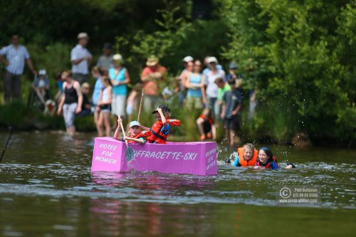 Elstead Paper Boat Race 2018 0131