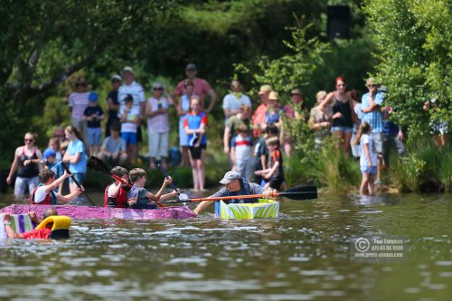 Elstead Paper Boat Race 2018 0219