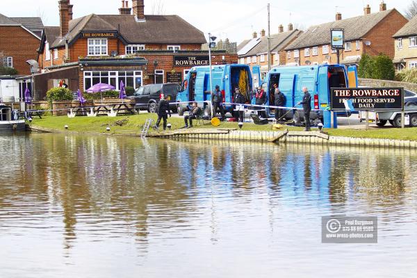 01/04/2016. Search for Grant BROSTER in the River Wey