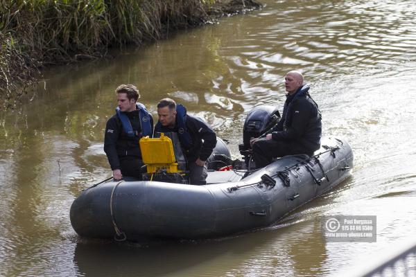 30/03/2016.Police search at Riverside, Guildford, Kayaker missing in River Wey named as 56-year-old Grant Broster.  Surrey Police will continue to search the River Wey for a man whose kayak overturned on Monday 28th March.