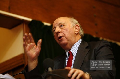 From Paul Burgman 12th March 2009 .
Arthur Scargill, Ricky Tomlinson and others give speeches on the 25th Aniversary of the NUM Miners Strike

Tel 075 88 66 9580
e:paul@press-photos.com