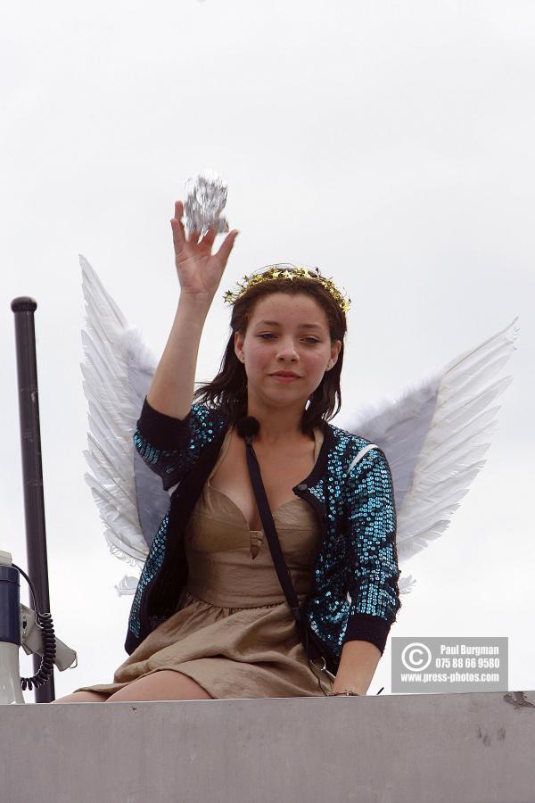 10 July 2009. 
MIA LEWIS (17) an Art Student from Southwoodford on the Fourth Plinth from 1600hrs to 1700hrs, 

 Paul Burgman 075 88 66 9580