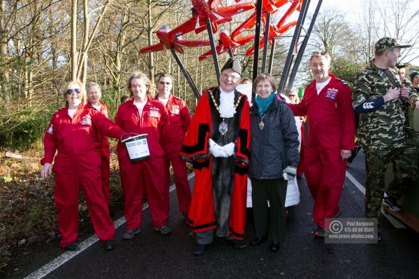 26/12/2016.  Windlesham Pram Race. Mayor & Mayoress with Red Arrows