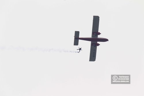 27/08/2016.Wings & Wheels, Dunsfold. THe Tigers Parachute Display