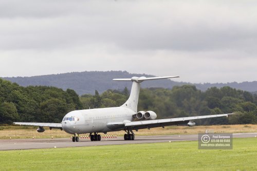 28/08/2016.Wings & Wheels, Dunsfold 10 Taxiing