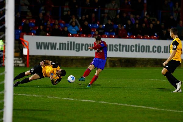 12/12/2016.  Aldershot Town v East Thurrock United FC. FA Trophy.