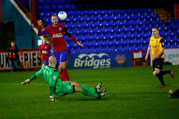 12/12/2016.  Aldershot Town v East Thurrock United FC. FA Trophy.