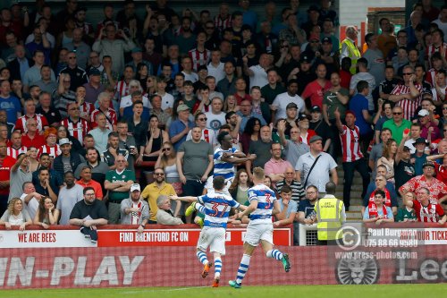 21/04/2018. Brentford v Queens Park Rangers SkyBet Championship Action from Griffin Park.  QPR’s Idrissa SYLLA celebrate