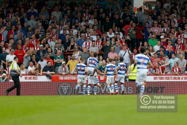 21/04/2018. Brentford v Queens Park Rangers SkyBet Championship Action from Griffin Park.  QPR’s Idrissa SYLLA celebrate