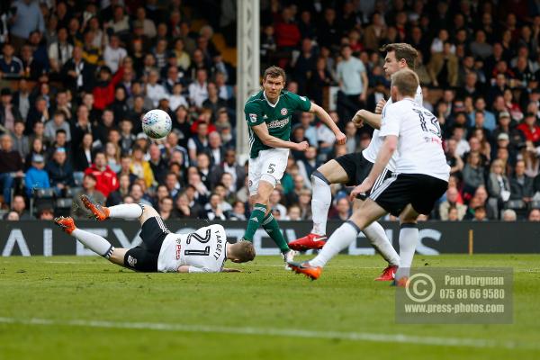 Fulham v Brentford 0455