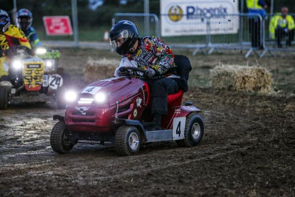 03/08/2019  Race action from the BLMRA Endurance Race, where teams of three drivers (male and female) compete throughout the night at speeds approaching 50 mph.