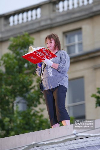 8 July 2009. Julie Kempenfrom Reading Berkshire,is an Electoral Services manager. On the fourth plinth from  0500-0600hrs
 Paul Burgman 075 88 66 9580